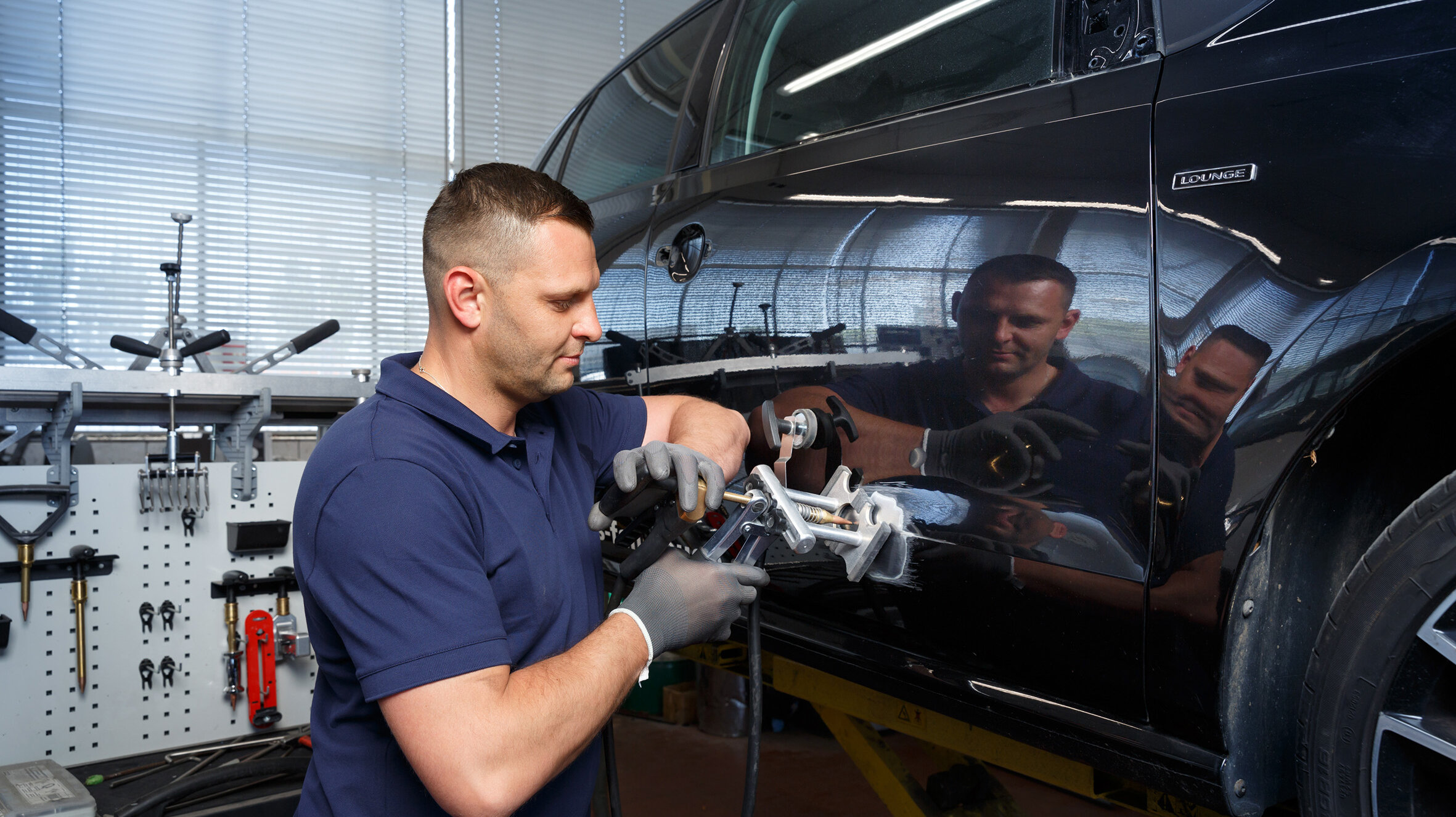 Smart und Spot Repair eignet sich für kleinere Schäden und damit auch hervorragend für die Aufbereitung Ihres Fahrzeugs für eine stressfreie Leasing-Rückgabe.