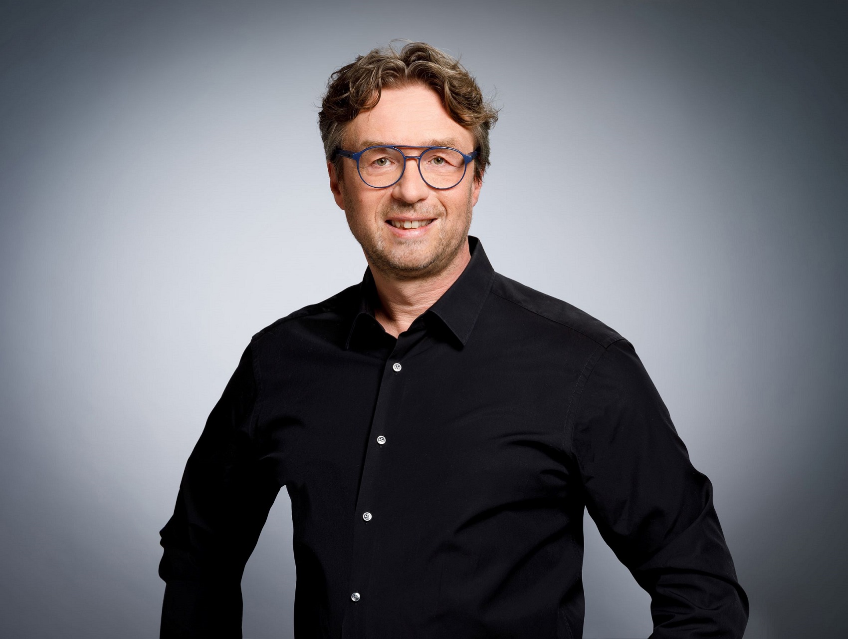 Geschäftsführer Martin Steinbauer führt das Familienunternehmen Autoservice Steinbauer in Regensburg in 2. Generation.